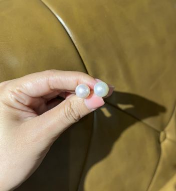 Sale: 50% đôi hoa tai ngọc trai Akoya Nhật Bản