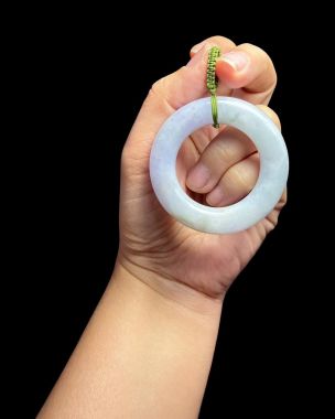 MẶT DÂY CHUYỀN VÔ SỰ KHẤU – BÌNH AN & NĂNG LƯỢNG MÃI BÊN BẠN