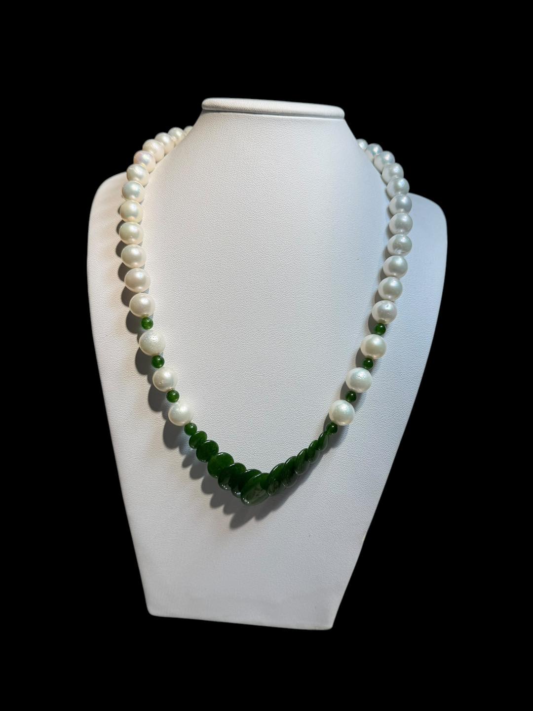 Ngọc trai Edison phối với ngọc bích Nephrite Canada