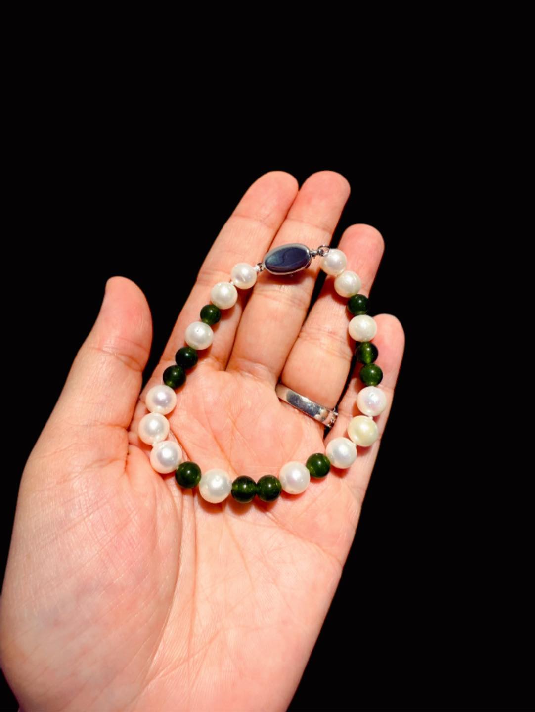 Lắc tay xinh xắn tặng mẹ