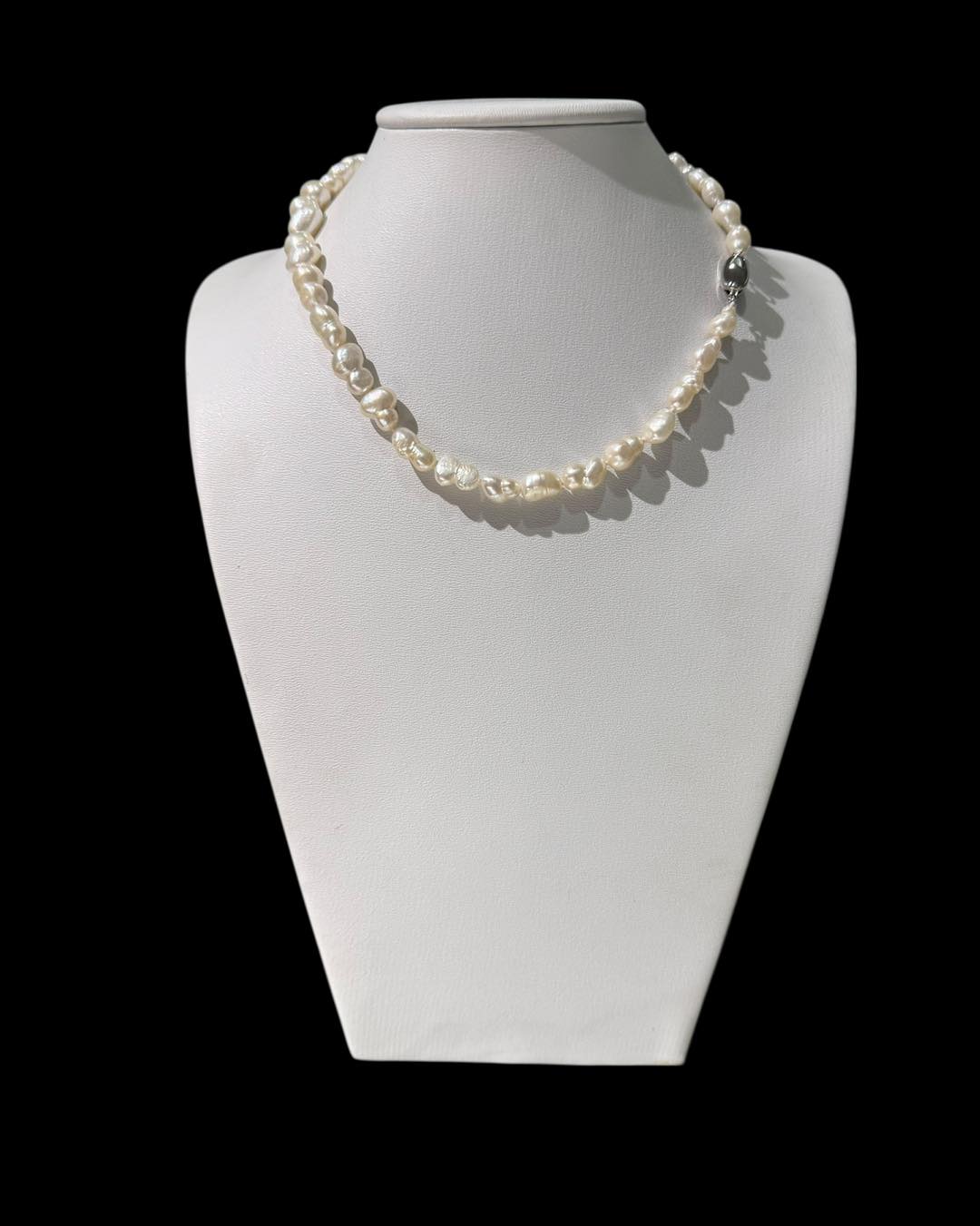 ĐỘC LẠ NGỌC TRAI THÔ 