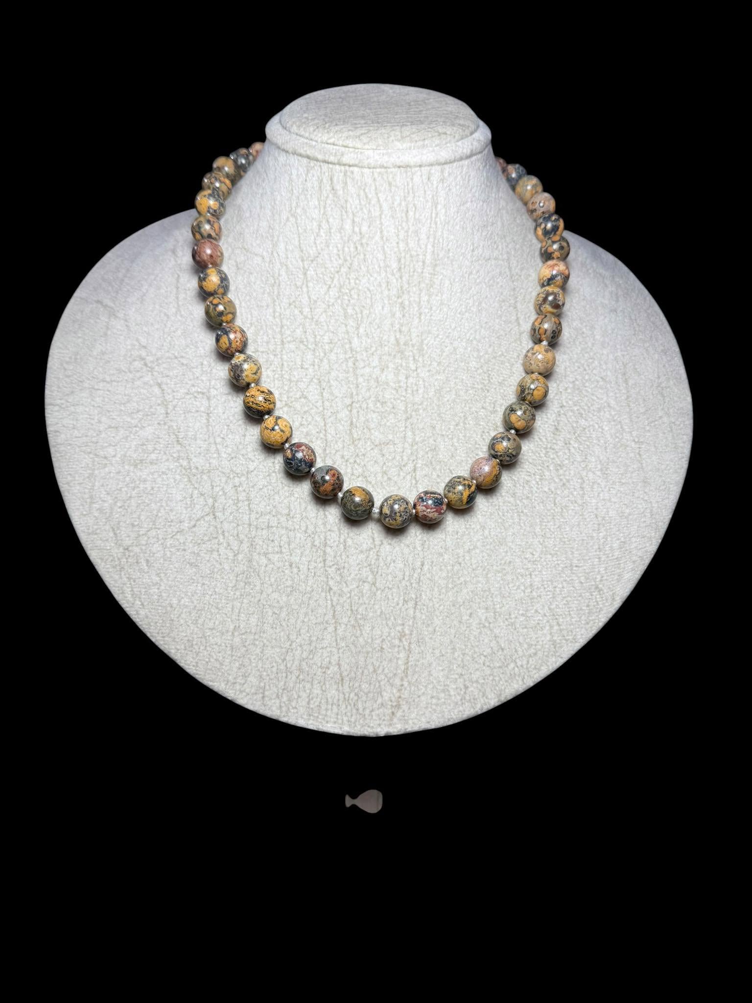 Chuỗi Vòng Cổ Đá Tự Nhiên Vân Phong Cảnh Vintage 