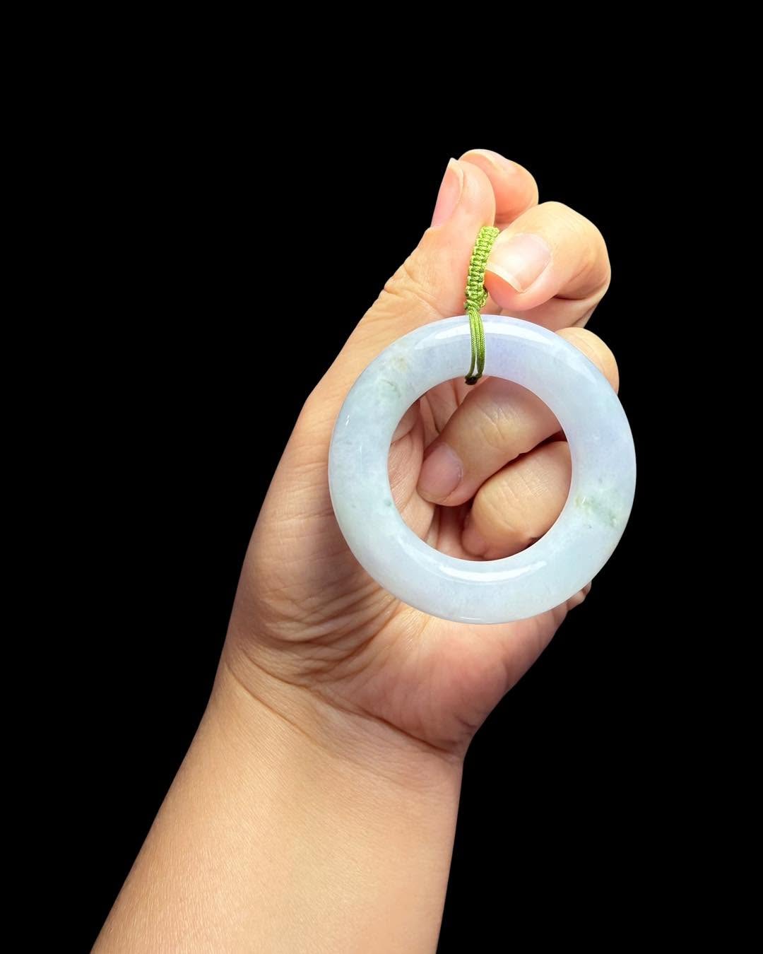 MẶT DÂY CHUYỀN VÔ SỰ KHẤU – BÌNH AN & NĂNG LƯỢNG MÃI BÊN BẠN